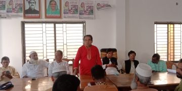 দশমিনায় বঙ্গবন্ধু পরিষদের লিফলেট বিতরন ও পথসভা