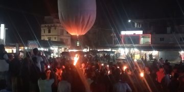 কুয়াকাটায় রাখাইন সম্প্রদায়ের প্রবারনা ও ফানুষ উৎসব