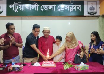 সাংবাদিক ও সমাজসেবক আনোয়ার হোসেনের জন্মদিন