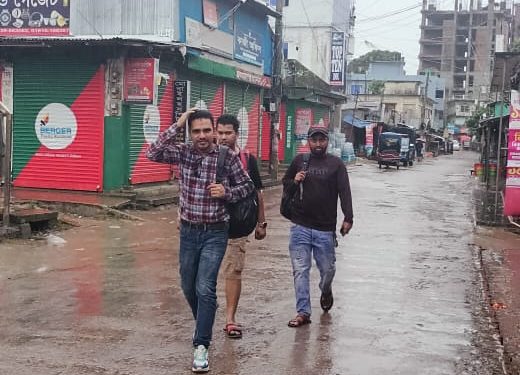 ঘূর্ণিঝড় হামুন; কুয়াকাটা ছেড়েছে পর্যটকরা