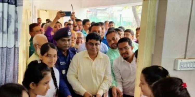 গলাচিপায় উপকূল বাতিঘর কেন্দ্রীয় গণগ্রন্থাগারের উদ্বোধন