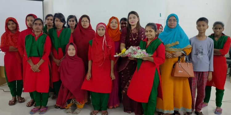 এতিম শিশুদের সঙ্গে শীতকালীন পিঠা উৎসব