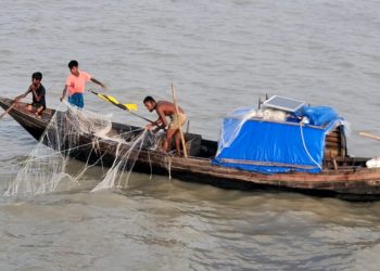 বৃহস্পতিবার শেষ হচ্ছে সাগরে মাছ শিকারে নিষেধাজ্ঞা