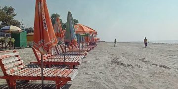 অবরোধের দ্বিতীয় দিনে পর্যটক শূন্য কুয়াকাটা