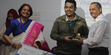 আইসেস্কো পুরস্কার পেয়েছে অভিযাত্রিক ফাউন্ডেশন