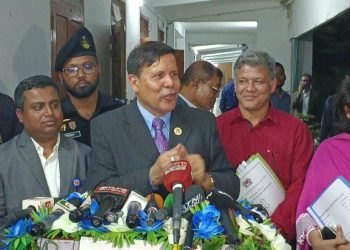 যারা অন্যের ভোট দেয়, তারা ডাকাত; ইসি হাবিব