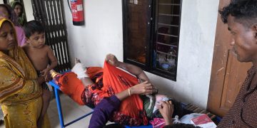 বাউফলে ননদের বিরুদ্ধে ভাবিকে ফুটন্ত ভাতের পাতিল ঢেলে হত্যাচেষ্টার অভিযোগ