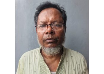 দশমিনায় বিদ্যালয়ের সভাপতির স্বামীর বিরুদ্ধে শিক্ষককে মারধরের অভিযোগ