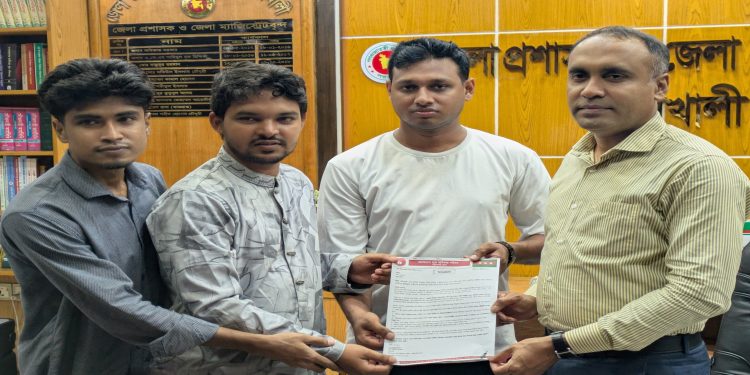 পটুয়াখালীতে অবৈধ যান চলাচল বন্ধ ও লতিফ স্কুল রোডে মৃত্যুর বিচারের দাবিতে স্মারকলিপি