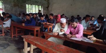 গলাচিপায় ফ্যামিলি শুমারির নিয়োগ পরীক্ষায় বিশৃঙ্খলা ও অনিয়মের অভিযোগ