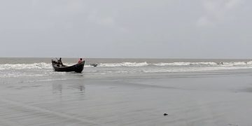 লঘুচাপের প্রভাবে উত্তাল বঙ্গোপসাগর, উপকূলে থেমে থেমে বৃষ্টিপাত