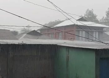 বায়ু চাপের তারতম্যের আধিক্যের প্রভাবে ৭ দিন ধরে বৃষ্টিপাত, পায়রা বন্দরে ৩ নম্বর সতর্ক সংকেত বহাল