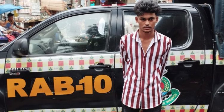 বাউফলের অপহরণ মামলার পলাতক আসামি ঢাকায় গ্রেপ্তার