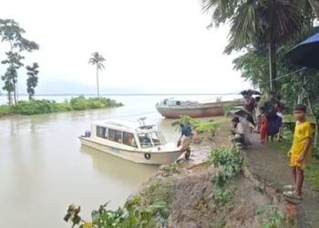 তেঁতুলিয়া নদীতে সাঁতার কাটতে গিয়ে যুবক নিখোঁজ