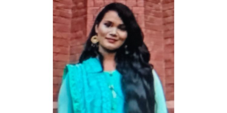 দুই বছর অনুপস্থিত থেকেও বেতন তুলছেন শিক্ষিকা!