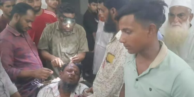 বাউফলে মাছ ধরার চাই নষ্টকে কেন্দ্র করে সংঘর্ষের ঘটনায় জামায়াতের ৩ নেতাকর্মী গ্রেপ্তার