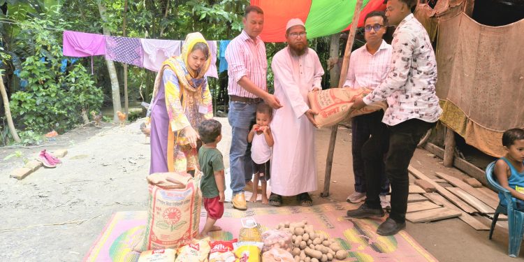 পটুয়াখালীতে সেজদারত মৃত ইমামের পরিবার পেল ব্র্যাকের সহায়তা