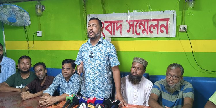 দুমকিতে যুবদলের বিতর্কিত কমিটি বাতিলের দাবি, কঠোর আন্দোলনের হুঁশিয়ারি