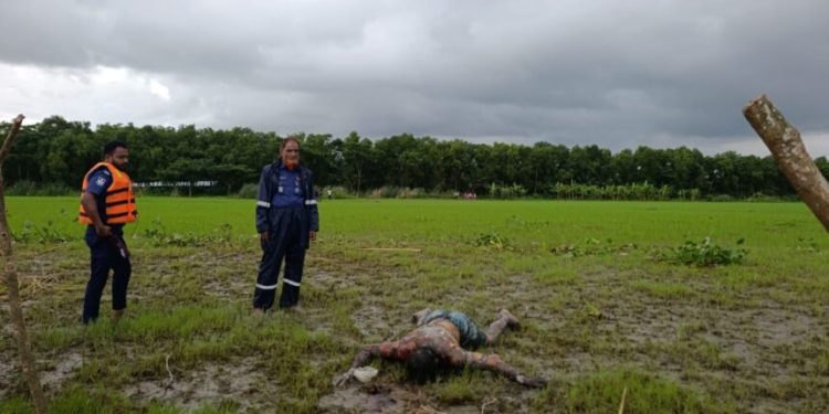 তেঁতুলিয়া নদী থেকে নিখোঁজ অজ্ঞাত যুবকের ভাসমান মরদেহ উদ্ধার