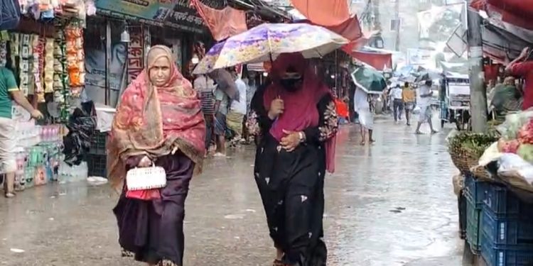 লঘুচাপের প্রভাবে পটুয়াখালীতে বৈরী আবহাওয়া, সমুদ্রবন্দরে ৩ নম্বর সংকেত