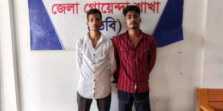 পটুয়াখালীতে ১০ পুরিয়া হেরোইনসহ দুইজনকে গ্রেপ্তার করেছে ডিবি