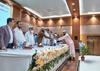 হজযাত্রী সেবায় সেরার সম্মাননা পেলেন পটুয়াখালীর আব্দুল হালিম