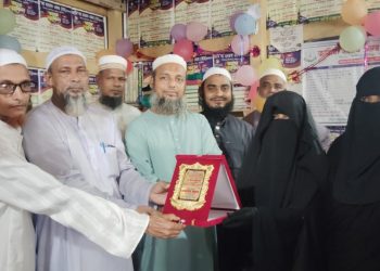 মাত্র ১০ মাসে কোরআনের হাফেজা ১৪ বছরের তানজিলা