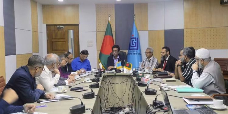 ইউজিসির সভায় পবিপ্রবিতে চীন, কোরিয়া ও জাপানি ভাষা চালুর প্রস্তাব ভিসির