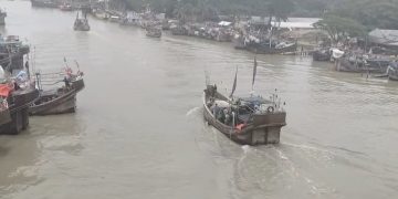 উত্তরপশ্চিম বঙ্গোপসাগরে লঘুচাপ, পায়রা বন্দরে ৩ নম্বর সতর্ক সংকেত