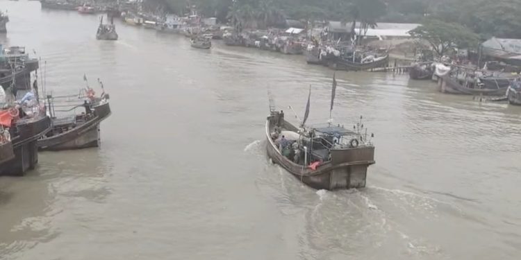 উত্তরপশ্চিম বঙ্গোপসাগরে লঘুচাপ, পায়রা বন্দরে ৩ নম্বর সতর্ক সংকেত