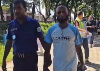 কলাপাড়ায় এসিল্যান্ডের স্বাক্ষর জাল করে মিউটেশন, দলিল লেখকের সহকারী আটক
