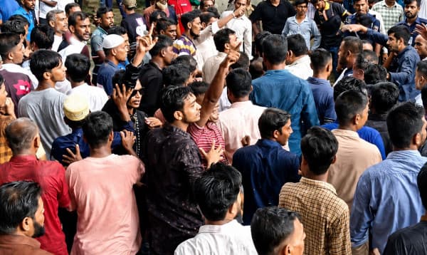 গলাচিপায় বিএনপির প্রতিষ্ঠাবার্ষিকীতে দুই গ্রুপের হাতাহাতি ও ধাওয়া-পাল্টা ধাওয়া