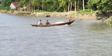গলাচিপায় নিষেধাজ্ঞা অমান্য করে দেদার ইলিশ শিকার, নেপথ্যে প্রভাবশালী সিন্ডিকেট