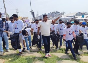 কুয়াকাটা সৈকতের পরিবেশ ও সৌন্দর্য রক্ষায় ছাত্রদলের পরিচ্ছন্নতা অভিযান