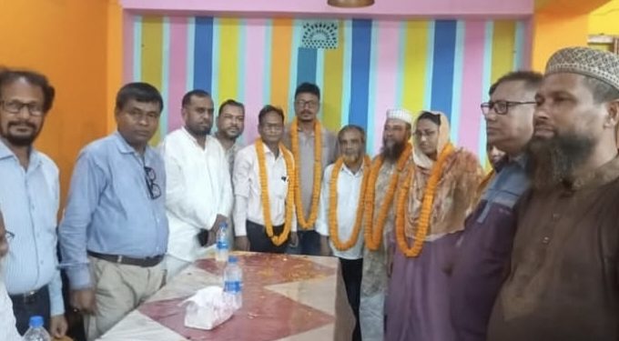 দুমকিতে ফিজিক্যাল টিচার্স এ্যাসোসিয়েশনের সভাপতি বশির, সম্পাদক মনির নির্বাচিত