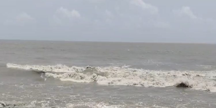 দক্ষিণ-পূর্ব বঙ্গোপসাগরের নিম্নচাপটি রূপ নিতে পারে ঘূর্ণিঝড়ে