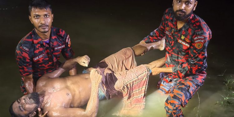 কলাপাড়ায় মাছের ঘের থেকে বৃদ্ধের মরদেহ উদ্ধার