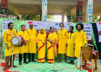 বাল্যবিয়ে ও নারী নির্যাতন প্রতিরোধে ইটবাড়িয়ায় পথনাটক ‘অধিকার’