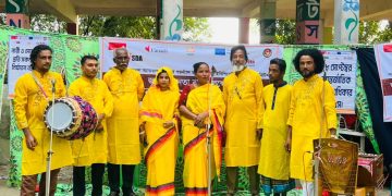 বাল্যবিয়ে ও নারী নির্যাতন প্রতিরোধে ইটবাড়িয়ায় পথনাটক ‘অধিকার’